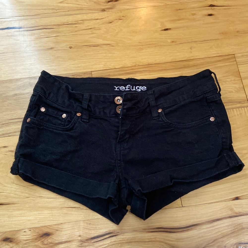 Refuge Jean shorts size 4